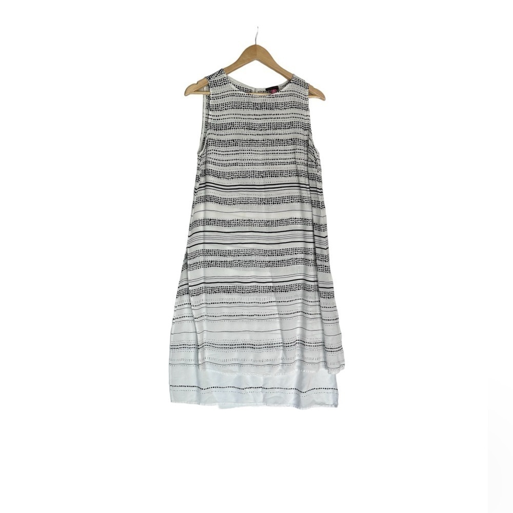 Vince Camuto  midi dress pattern lines black dots